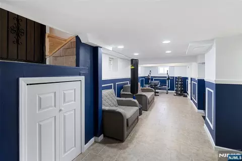 Entry Way - 75 Pine St, Hackensack, NJ 07601 photo 3 of 3