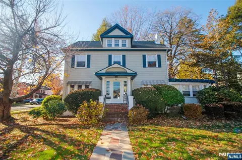 301 3rd St, Clifton, NJ 07011