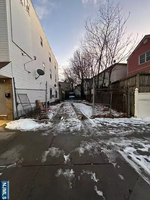510 S Orange Ave, Newark, NJ 07103