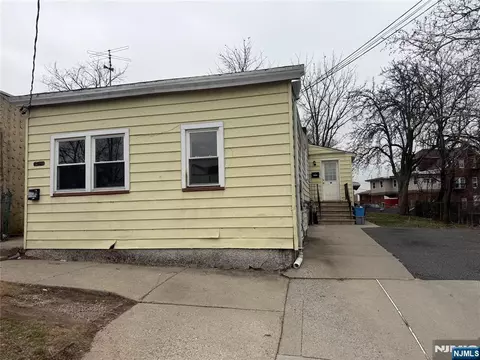 92 Naples Pl, Garfield, NJ 07026