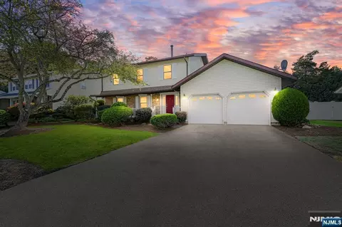 16 Agawam Dr, Wayne, NJ 07470 photo 1