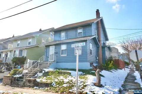 425 Dewitt Ave, Belleville, NJ 07109