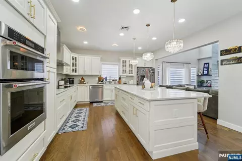 Kitchen - 24 Holmes Ln, Wayne, NJ 07470 photo 2 of 3