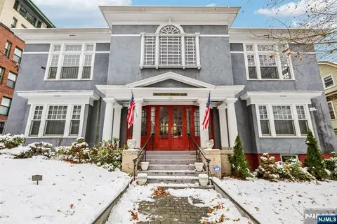 375 Fairmount, Jersey City, NJ 07306