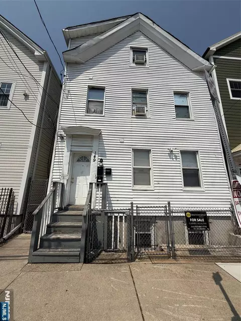 149 Camden St, Newark, NJ 07103