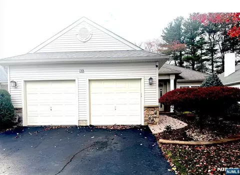 143 Valencia Dr, Monroe, NJ 08831