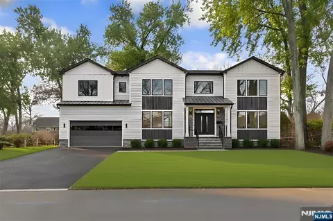 508 Mountain Ave, Township Of Washington, NJ 07676