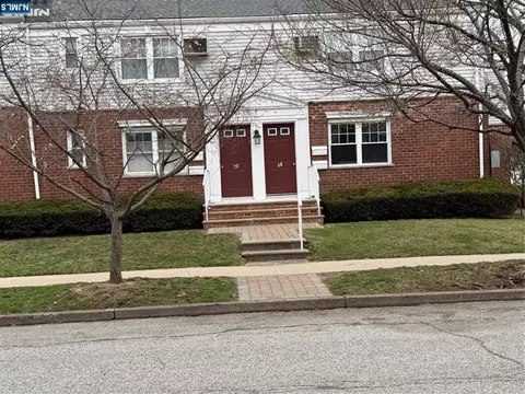 68 Hastings Ave #B, Rutherford, NJ 07070