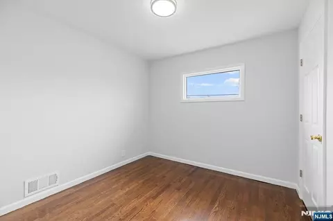 Bedroom - 229 Standish Rd, Paramus, NJ 07652 photo 1 of 5