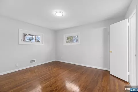Bedroom - 229 Standish Rd, Paramus, NJ 07652 photo 4 of 5