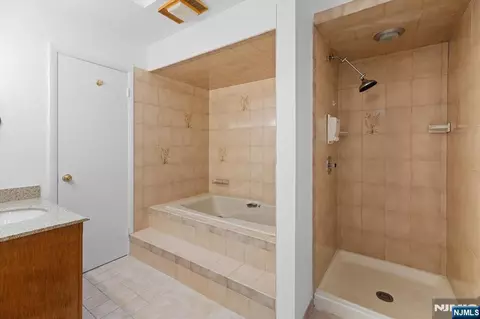 Bath - 229 Standish Rd, Paramus, NJ 07652 photo 4 of 7