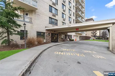 Exterior - 307 Prospect Ave #17D, Hackensack, NJ 07601 photo 6 of 6