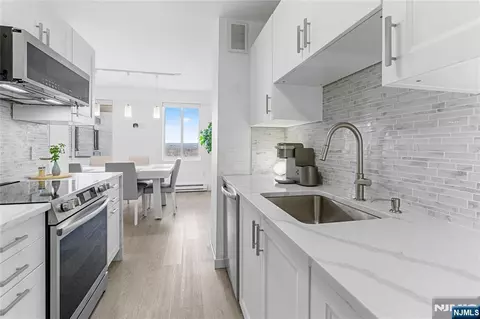 Kitchen - 307 Prospect Ave #17D, Hackensack, NJ 07601 photo 3 of 3