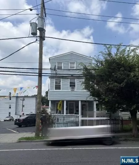 669 Scotland Rd, Orange, NJ 07050