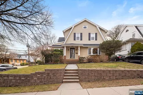 270 Hamilton Ave, Hasbrouck Heights, NJ 07604