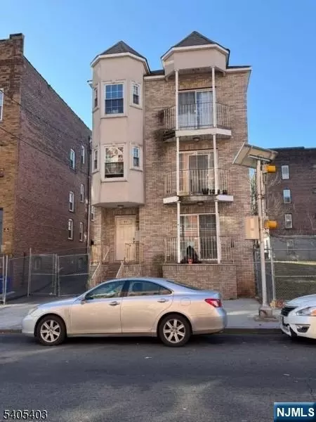 91 Spruce St, Newark, NJ 07108