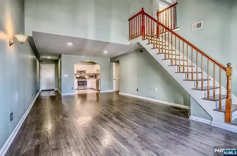 54 Polk #P3, Newark, NJ 07105