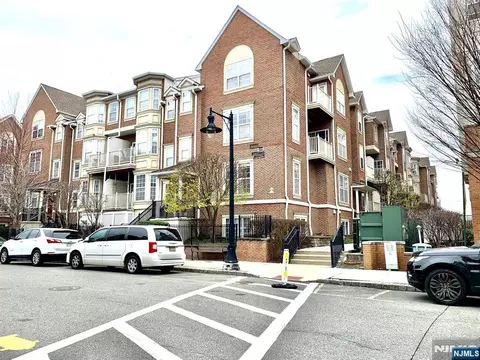 200 Dey St #231, Harrison, NJ 07029