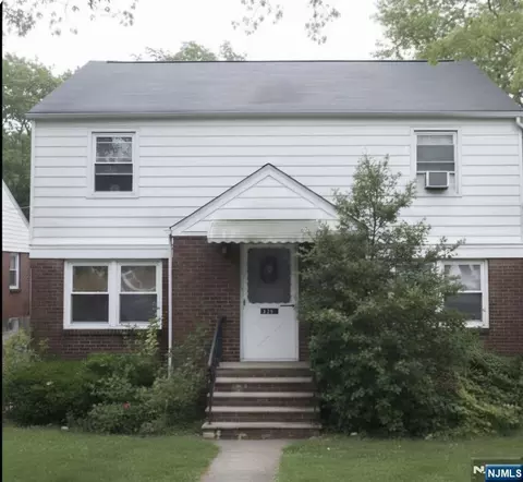 25 Harvard Pl, Belleville, NJ 07109