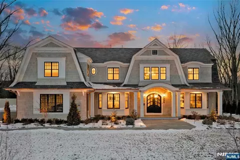 396 Knollwood Rd, Ridgewood, NJ 07450