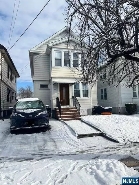 755 Myrtle St, Elizabeth, NJ 07202