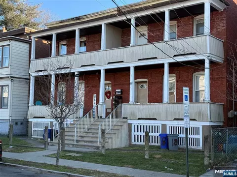 20 Grand St, Garfield, NJ 07026