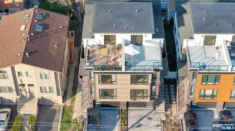 279 Myrtle Ave, Fort Lee, NJ 07024