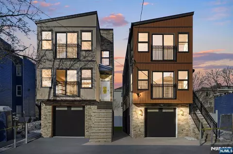 747 S 11th St, Newark, NJ 07103