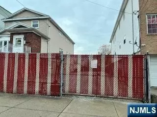 273 Danforth Ave, Jersey City, NJ 07305