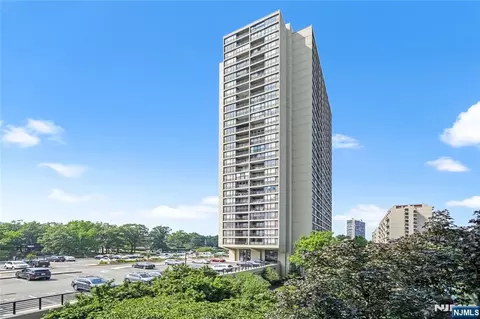 5 Horizon #501, Fort Lee, NJ 07024
