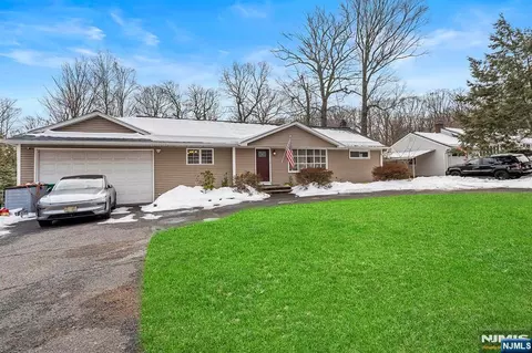 777 Washington Ave, Township Of Washington, NJ 07676