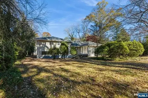 104 High St, Closter, NJ 07624