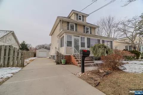 134 N Stanton St, Rahway, NJ 07065