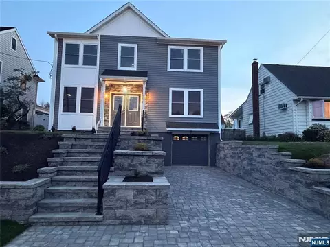 459 Washington Ave, Rutherford, NJ 07070