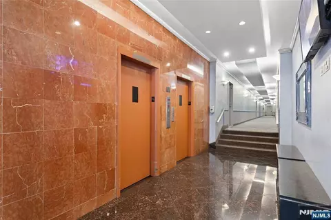 Entry Way - 280 Prospect #9H, Hackensack, NJ 07601 photo 3 of 3