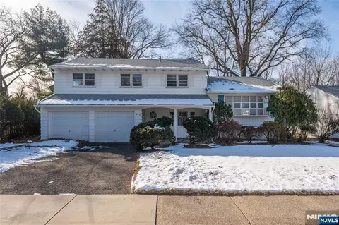 409 W Anderson St, Hackensack, NJ 07601