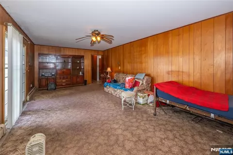Living - 409 W Anderson St, Hackensack, NJ 07601 photo 1 of 6