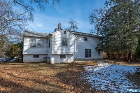 Exterior - 409 W Anderson St, Hackensack, NJ 07601 photo 5 of 6