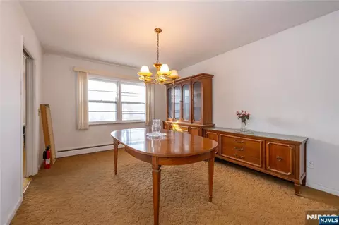 Dining - 409 W Anderson St, Hackensack, NJ 07601 photo 1 of 2