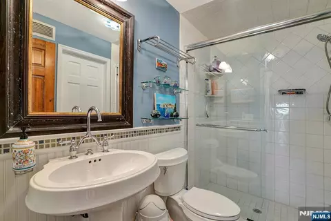 Bath - 599 Point Ave, Brick, NJ 08724 photo 6 of 7