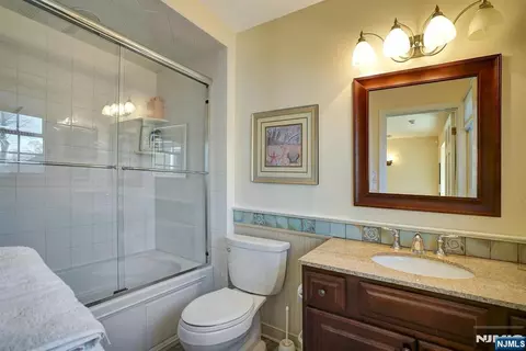Bath - 599 Point Ave, Brick, NJ 08724 photo 3 of 7