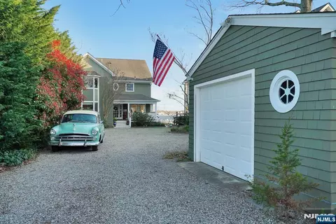 Exterior - 599 Point Ave, Brick, NJ 08724 photo 3 of 8