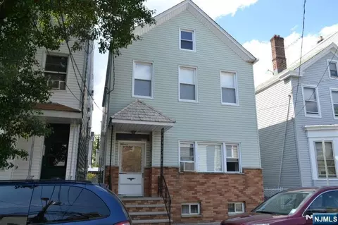 22 Marne St, Newark, NJ 07105