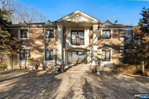 12 E Saddle River Rd, Saddle River, NJ 07458