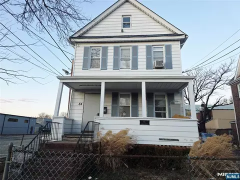 84 Kansas St, Hackensack, NJ 07601