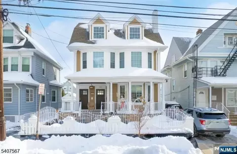 695 Ridge St, Newark, NJ 07104