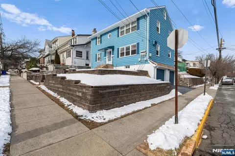 274 Greylock Pkwy, Belleville, NJ 07109