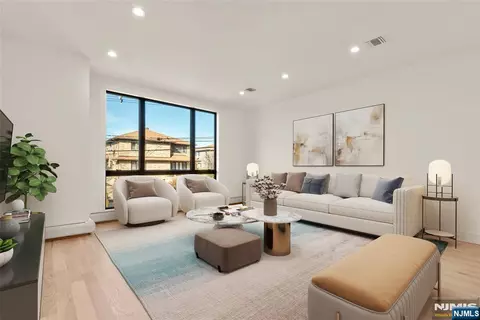 230 8th St #A, Palisades Park, NJ 07650
