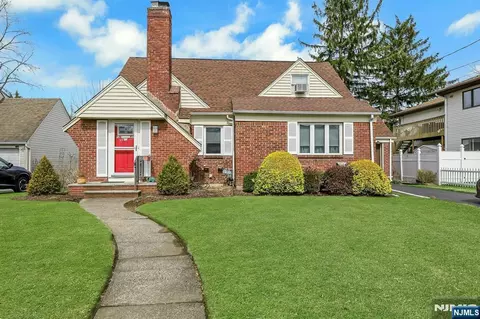 14-05 Plymouth Dr, Fair Lawn, NJ 07410
