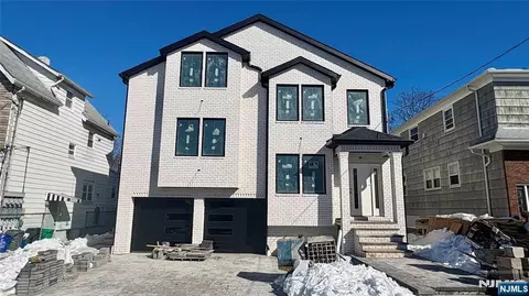539 Freeman St, Lyndhurst, NJ 07071